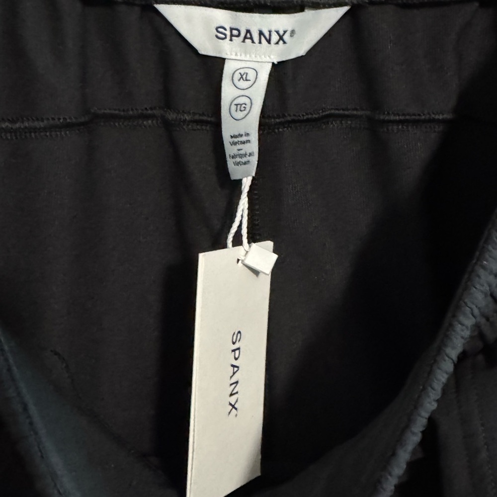SPANX On the Move Tapered Pant